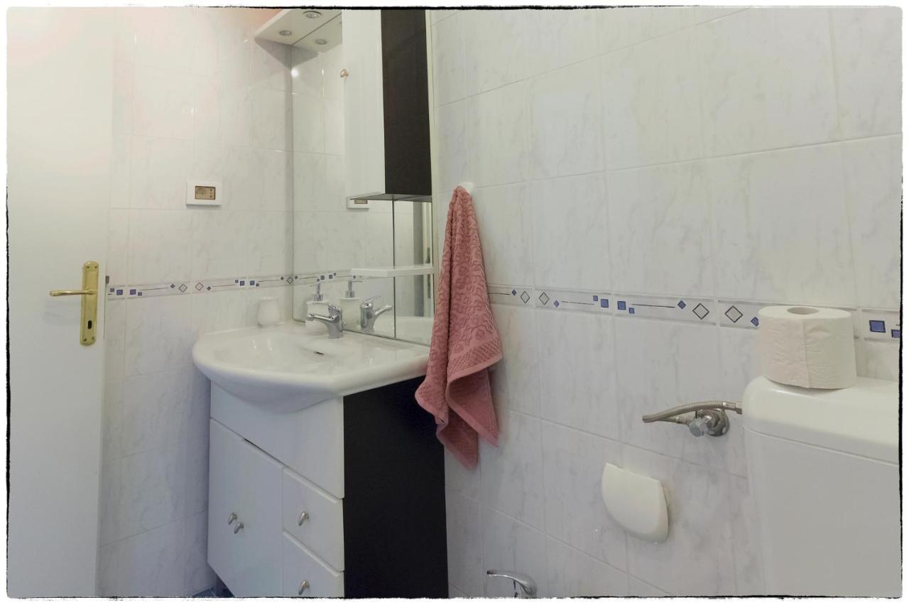Apartamento Apartman Sorgo Zambratija  Exterior foto